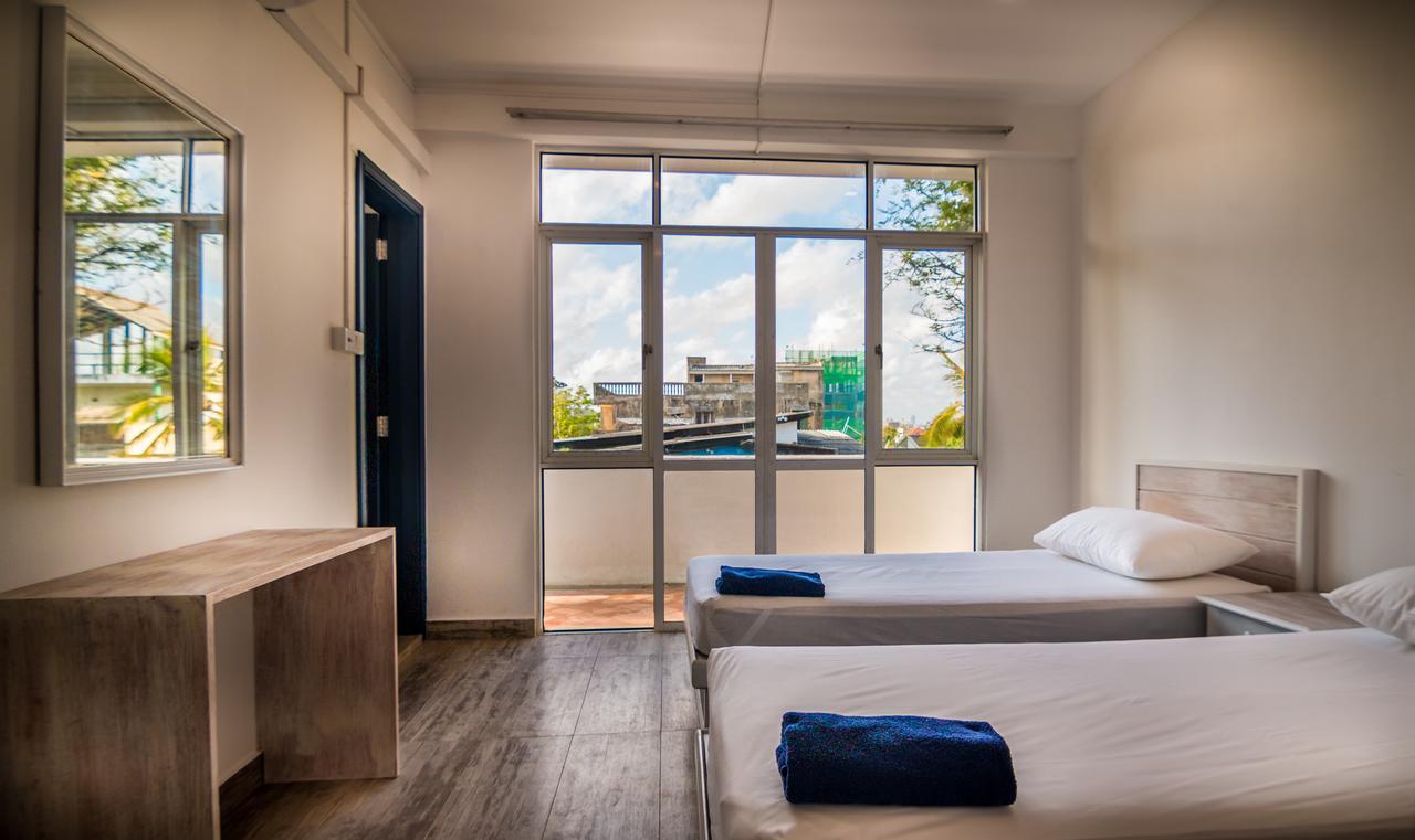 Island Hostels Mount Lavinia Dehiwala-Mount Lavinia Екстер'єр фото